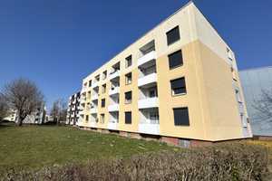 2-Zimmer-Eigentumswohnung mit Balkon in zentraler Lage von Salzgitter-Krähenriede – Salzgitter – Vorschaubild 1