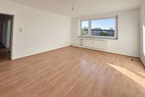 Lichtdurchflutete 3-Zimmer-Wohnung mit großem Balkon in Lübeck-St. Lorenz Nord – Die vollständige Adresse der Immobilie erhältst du vom Anbieter., 23556 Sankt Lorenz Nord, Lübeck – Vorschaubild 2