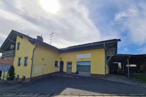 Wohnen wo andere Urlaub machen!
Bezahlbares Wohlfühlhaus mit viel Platz und tollen Möglichkeiten! – Die vollständige Adresse der Immobilie erhältst du vom Anbieter., 94556 Neuschönau – Vorschaubild 3