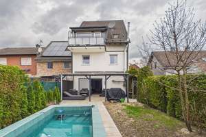 Attraktives Zweifamilienhaus in bevorzugter Lage mit Pool und Doppelgaragen – Die vollständige Adresse der Immobilie erhältst du vom Anbieter., 46149 Holten, Oberhausen – Vorschaubild 2