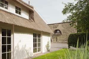 Design trifft Küstenruhe: Großzügige Maisonette mit Garten, Sauna und Reetdachcharme – Die vollständige Adresse der Immobilie erhältst du vom Anbieter., 25826 Sankt Peter-Ording – Vorschaubild 16