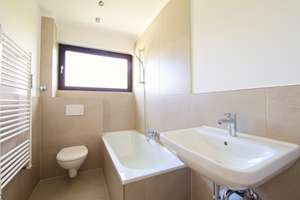 Modernisierte 3-Zi-Wohnung in Weitmar-Mark mit Pool, Aufzug & Loggia – Prinz-Regent-Str 79b, 44795 Weitmar-Mark, Bochum – Vorschaubild 4