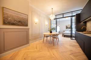 ⭐ Designer-Wohnung nahe Schloss Charlottenburg! – Frisch sanierte 3,5-Zi-Whg inkl. Mobiliar & Küche – Die vollständige Adresse der Immobilie erhältst du vom Anbieter., 14059 Charlottenburg, Berlin – Vorschaubild 2