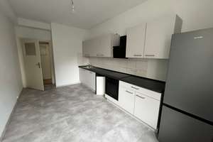 2 Zimmer, Küche, Bad Wohnung in Mannheim-Waldhof , Altbaucharme, Erstbezug nach Renovierung  – Sandhoferstraße 28, 68305 Waldhof, Mannheim – Vorschaubild 1