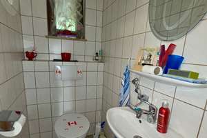 TOP-gepflegte Doppelhaushälfte in Ortsrandlage von RT-Sondelfingen – Die vollständige Adresse der Immobilie erhältst du vom Anbieter., 72766 Sondelfingen, Reutlingen – Vorschaubild 4
