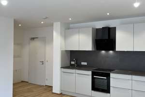 Moderne 2-Zimmer-Wohnung mit Balkon, EBK und TG Stellplatz in München-Hadern, Erstbezug