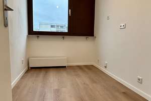 Modernisierte 2 Zimmer Whg, 5 Etage mit schönem Ausblick und Balkon, zentral und ruhig gelegen – Münsterstraße 8, 55116 Altstadt, Mainz – Vorschaubild 8