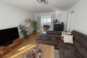 Gehobene 3,5-Zimmer-Wohnung in Stuttgart-Stammheim – teilmöbliert mit Balkon & Einbauküche – Ottmarsheimer Straße 24, 70439 Stammheim-Mitte, Stuttgart – Vorschaubild 3