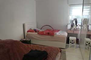 Lichtdurchflutete Hochparterrewohnung mit Einbauküche und sonnigem Balkon! – Die vollständige Adresse der Immobilie erhältst du vom Anbieter., 65187 Biebrich, Wiesbaden – Vorschaubild 5