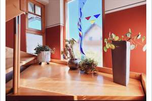 Topausstattung mit traumhafter Aussicht: PV, Speicher, separates Apartment, Ausblick uvm. – Die vollständige Adresse der Immobilie erhältst du vom Anbieter., 96269 Großheirath – Vorschaubild 15