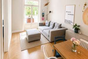 Stilvoller Familienaltbau | 117 m² | Garage | Loggia | Blick ins Grüne | Tarpenbek – Die vollständige Adresse der Immobilie erhältst du vom Anbieter., 22453 Groß Borstel, Hamburg – Vorschaubild 6