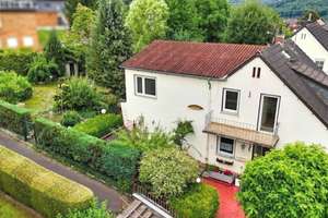 Ruhige Wohnlage, schönes Gartengrundstück, großes Wohnhaus  – Die vollständige Adresse der Immobilie erhältst du vom Anbieter., 64732 Bad König – Vorschaubild 4