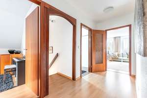 Großzügiges und gepflegtes Einfamilienhaus in guter Lage von Norderstedt! – Die vollständige Adresse der Immobilie erhältst du vom Anbieter., 22844 Norderstedt – Vorschaubild 16