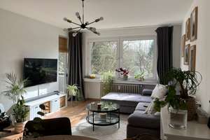 3-Zimmer-Wohnung mit Balkon und Einbauküche im 2. OG