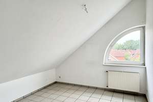 Hiltrup-West: Geräumige Vier-Zimmer-Maisonettewohnung mit Balkon – Die vollständige Adresse der Immobilie erhältst du vom Anbieter., 48165 Hiltrup-West, Münster – Vorschaubild 7