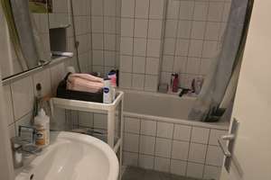 Nachmieter gesucht 3-Zimmer Wohnung mit Balkon zentral in Frankfurt-Bonames – 60437 Bonames, Frankfurt am Main – Vorschaubild 4