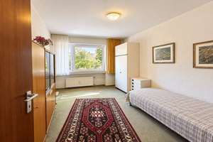 Wohnen zwischen Rhein & Schlosspark – großzügige 3-Zi-Whg. mit Balkon und 2 TG-Plätzen in Urdenbach – 40593 Urdenbach, Düsseldorf – Vorschaubild 8