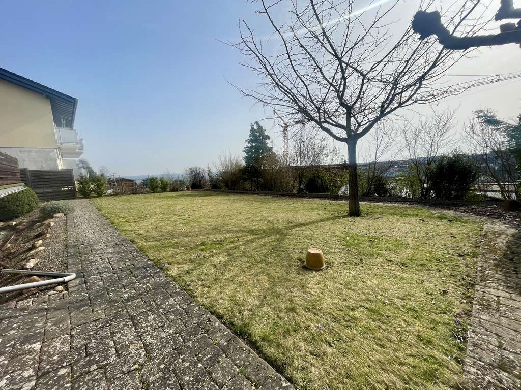 Immobilie in Zornheim - NEUES ANGEBOT! Großes freistehendes Einfamilienhaus mit Doppelgarage in Fernblicklage Zornheim - Bild 4