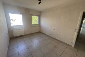 myHome-Immobilien / TRAUM 4 Zi-Wohnung + 2 Balkone, EBK, riesiges Wohnzimmer + Waldrandlage + Garage – Schlesierweg 5, 63150 Heusenstamm – Vorschaubild 15