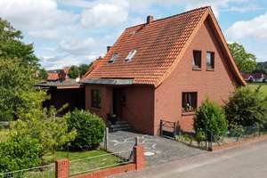 Wohngenuss mit Charme - gepflegtes Ein- bis Zweifamilienhaus mit Wintergarten – Die vollständige Adresse der Immobilie erhältst du vom Anbieter., 49448 Lemförde – Vorschaubild 4