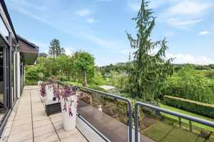 Luxuriöses Architektenhaus mit Spa-Bereich und Parkgrundstück im Rheingau-Taunus – Rheingau-Taunus-Kreis – Vorschaubild 11