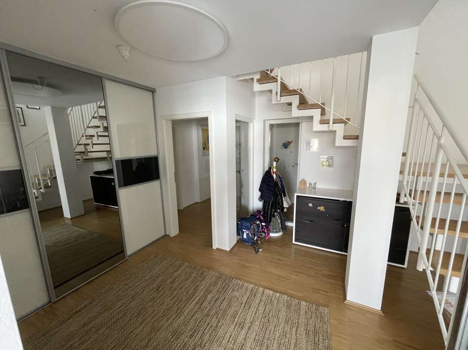 Flur mit Einbauschrank