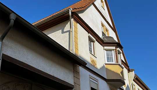 Bild von Sanierungsbedürftige Fachwerkhofreite mit großzügiger Scheune, Innenhof & Garten in Feldrandlage