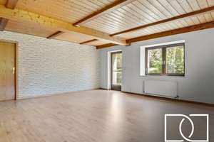 Raumwunder! Großzügiges Zweifamilienhaus mit Garten, Werkstatt und Doppelgarage in ruhiger Lage – Die vollständige Adresse der Immobilie erhältst du vom Anbieter., 95473 Creußen – Vorschaubild 1