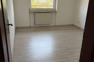 Top Wohnung  in Sankt Arnual! Wohnen oder auch als Büro -Mit Charakter: 4-Zimmer-Wohnung in SB – Talstr. 63, 66119 Alt-Saarbrücken, Saarbrücken – Vorschaubild 3