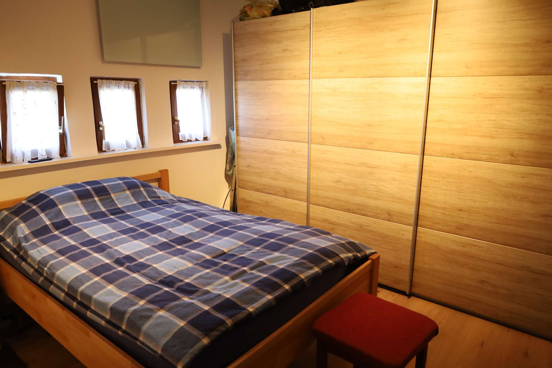 Immobilie in Rosenfeld - ZWEI WOHNUNGEN ZUR EIGENNUTZUNG ODER VERMIETUNG: 2-Fam.-Haus Rosenfeld - Bild 1