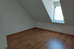 4-Zimmer-Wohnung in Mannheim an Studierende zu vermieten – Die vollständige Adresse der Immobilie erhältst du vom Anbieter., 68229 Friedrichsfeld, Mannheim – Vorschaubild 4
