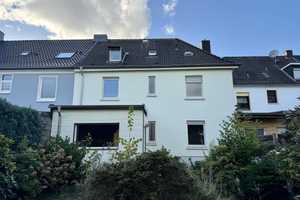 Sanierungsbedürftiges 2 bis 3 Fam.-Haus am Schmölderpark * Top-Lage * schöner Garten * sofort frei * – Mönchengladbach – Vorschaubild 3