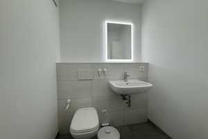 Sonnige, exklusive 3-Zimmer-Wohnung in München-Aubing – neuwertig, Südausrichtung, mit Einbauküche – Maria-Arndts-Str. 5, 81249 München – Vorschaubild 12