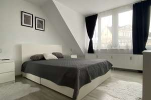 Nachmieter zum 01.05.2026 gesucht: Schicke DG-Wohnung in Düsseldorf-Rath