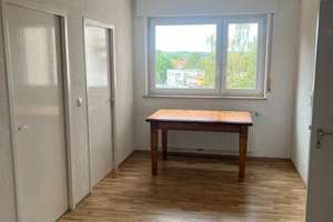 Helle  3-4 Zimmer-Wohnung in Stuttgart-Fasanenhof