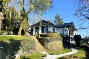 Kernsanierte, exklusive Villa nach neuestem Energiestandard mit Wellnessbereich und eigener Zufahrt. – Rhein-Sieg-Kreis – Vorschaubild 1