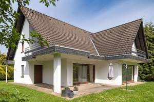 Souveränes Familienrefugium in Bockum: Großzügiges Einfamilienhaus mit traumhaftem Grundstück. – Die vollständige Adresse der Immobilie erhältst du vom Anbieter., 47800 Bockum, Krefeld – Vorschaubild 8