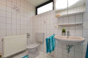 Möblierte 2-Zimmerwohnung mit Terrasse+Wlan in Eibelstadt – Die vollständige Adresse der Immobilie erhältst du vom Anbieter., 97246 Eibelstadt – Vorschaubild 4