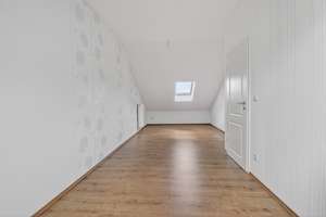 Modernes 6-Zimmer Reihenhaus in Hannover-Sahlkamp mit Garten Energieklasse A+, Baujahr 2003! – Wittenbergpark 12, 30179 Sahlkamp, Hannover – Vorschaubild 21