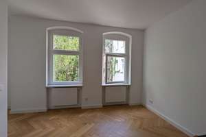 1 Zimmerwohnung mit Duschbad und Einbauküche