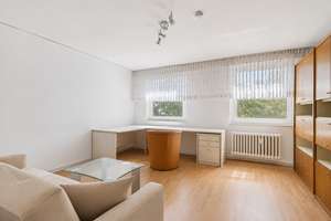 Drei-Zimmer Wohnung mit großzügiger Südloggia und Aufzug in Essen-Huttrop – Die vollständige Adresse der Immobilie erhältst du vom Anbieter., 45138 Huttrop, Essen – Vorschaubild 4