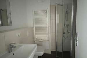 2 Zimmerwohnung am sofort! – Martin-Riesenburger-Straße 38, 12627 Hellersdorf, Berlin – Vorschaubild 2