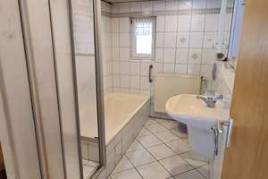 Von privat: Gemütliche Doppelhaushälfte mit historischem Charme, Hof und Garten in Duisburg-Homberg – Die vollständige Adresse der Immobilie erhältst du vom Anbieter., 47198 Alt-Homberg, Duisburg – Vorschaubild 10