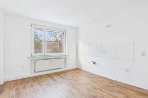 Zentrale Lage trifft modernes Wohnen: 2 Zimmer Wohnung mit Balkon in Essen Holsterhausen