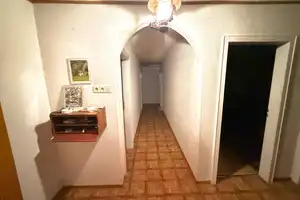 Unmittelbar am Nürburgring: Mehrfamilienwohnhaus mit Potential – Ahrweiler (Kreis) – Vorschaubild 21
