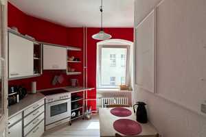 Zentrale und dennoch ruhige 2-Zimmer-Wohnung nahe Savignyplatz – Berlin – Vorschaubild 1