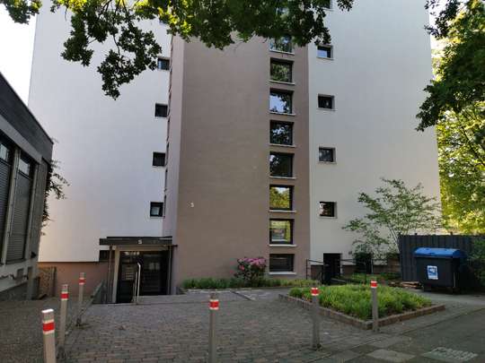 Wohnen am Tiergarten: Attraktive 2-Zimmer Wohnung mit Balkon in Kirchrode