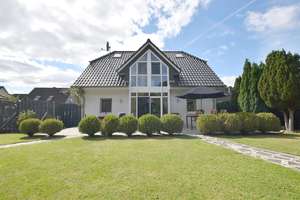 Zwischen Ahrensburg und Bargteheide leben Sie mit hohem Freizeitwert - und am besten in diesem Haus! – Die vollständige Adresse der Immobilie erhältst du vom Anbieter., 22941 Delingsdorf – Vorschaubild 1