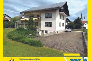 Gepflegtes Mehrfamilienhaus in ruhiger und liebenswerter Sonnenlage – Die vollständige Adresse der Immobilie erhältst du vom Anbieter., 87616 Wald – Vorschaubild 1
