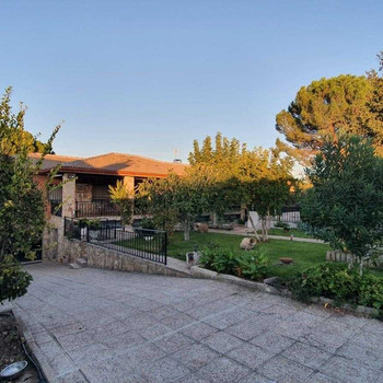 Freistehendes Chalet in Aldea del Fresno